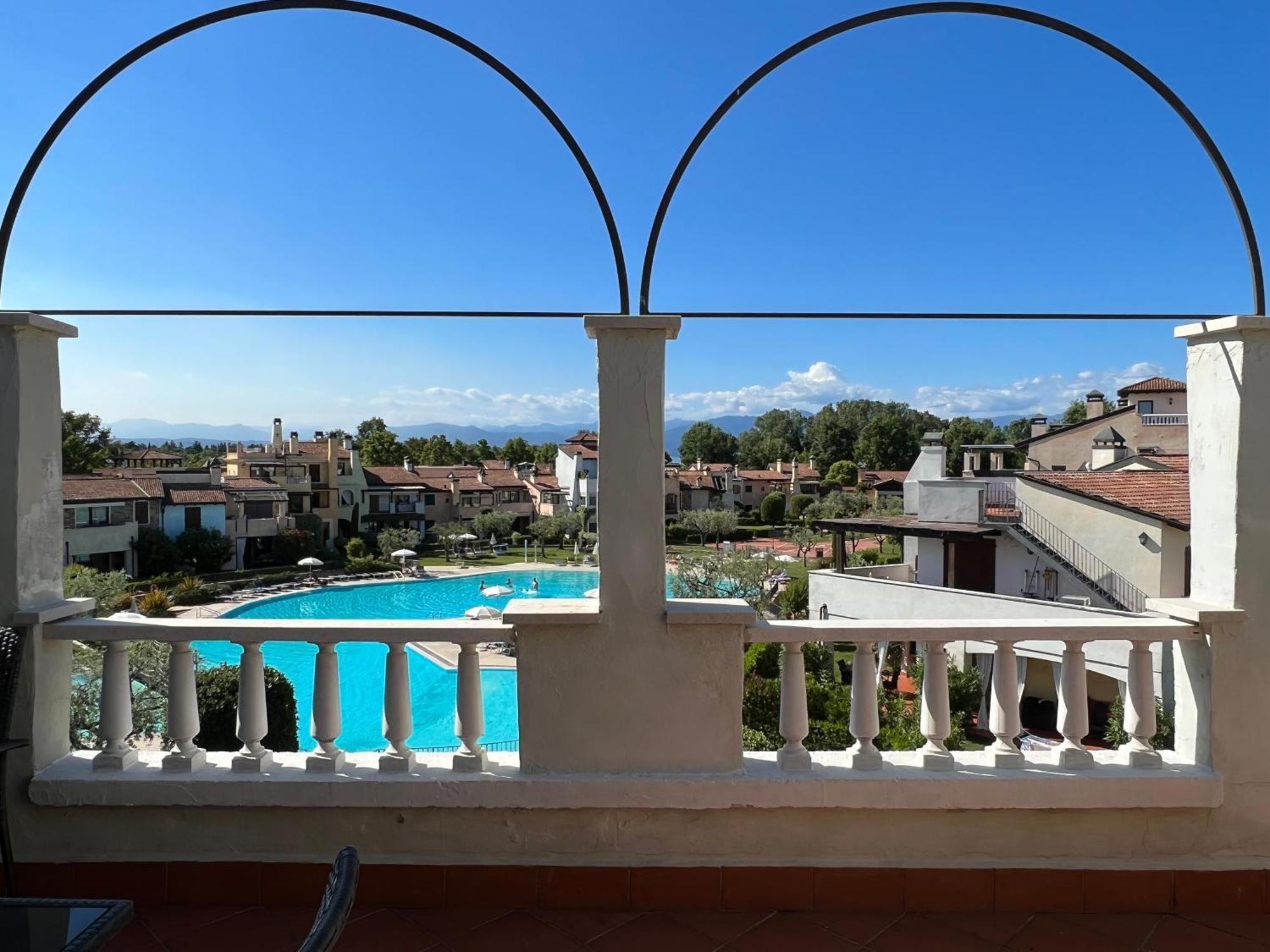 Garda Resort Village Peschiera del Garda Esterno foto