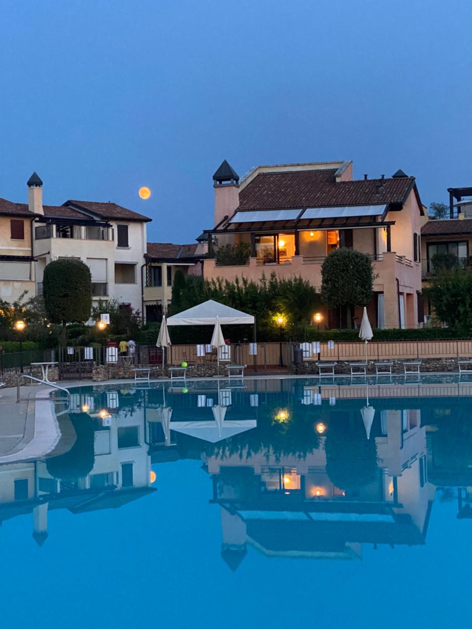 Garda Resort Village Peschiera del Garda Esterno foto