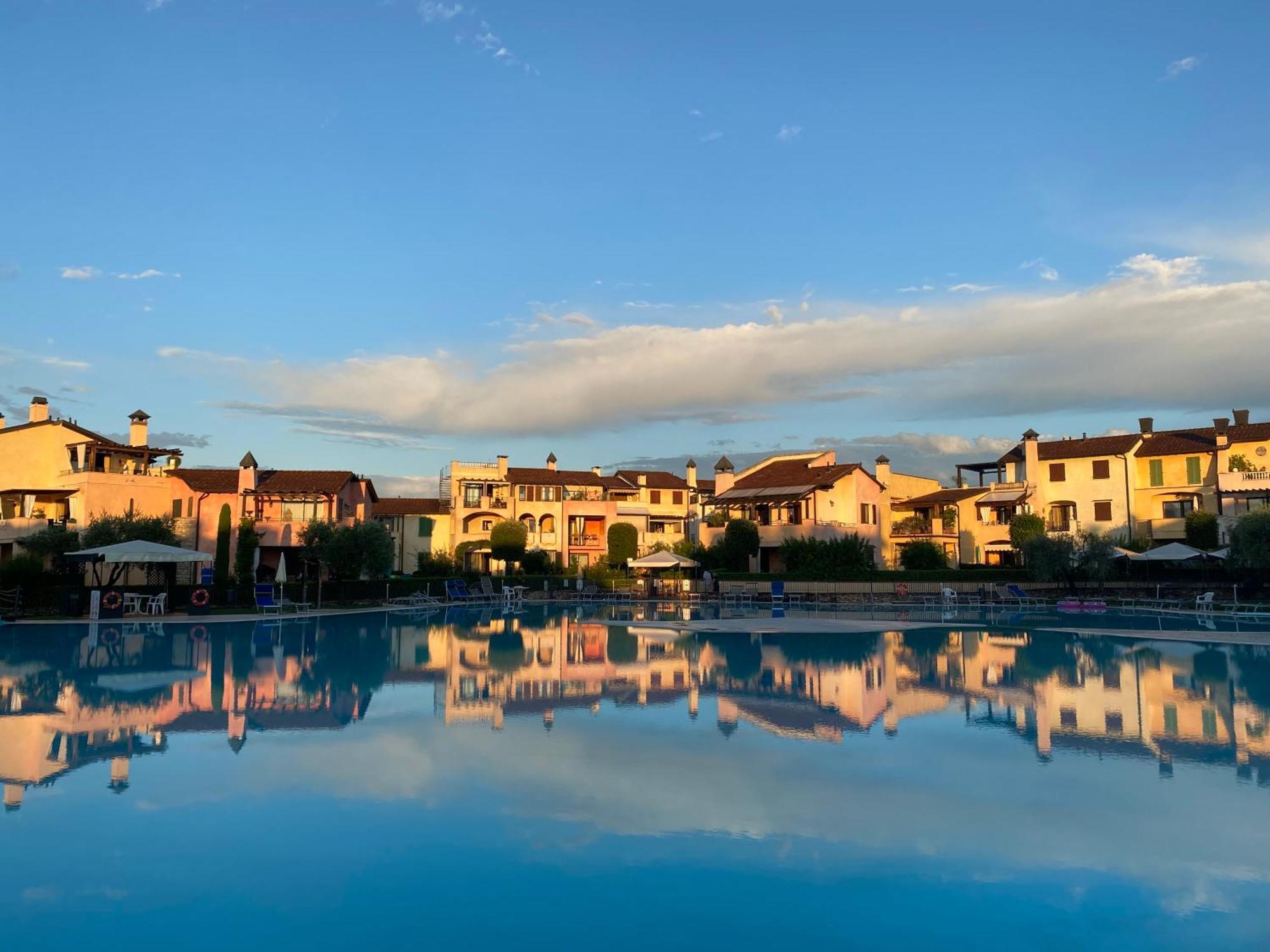 Garda Resort Village Peschiera del Garda Esterno foto