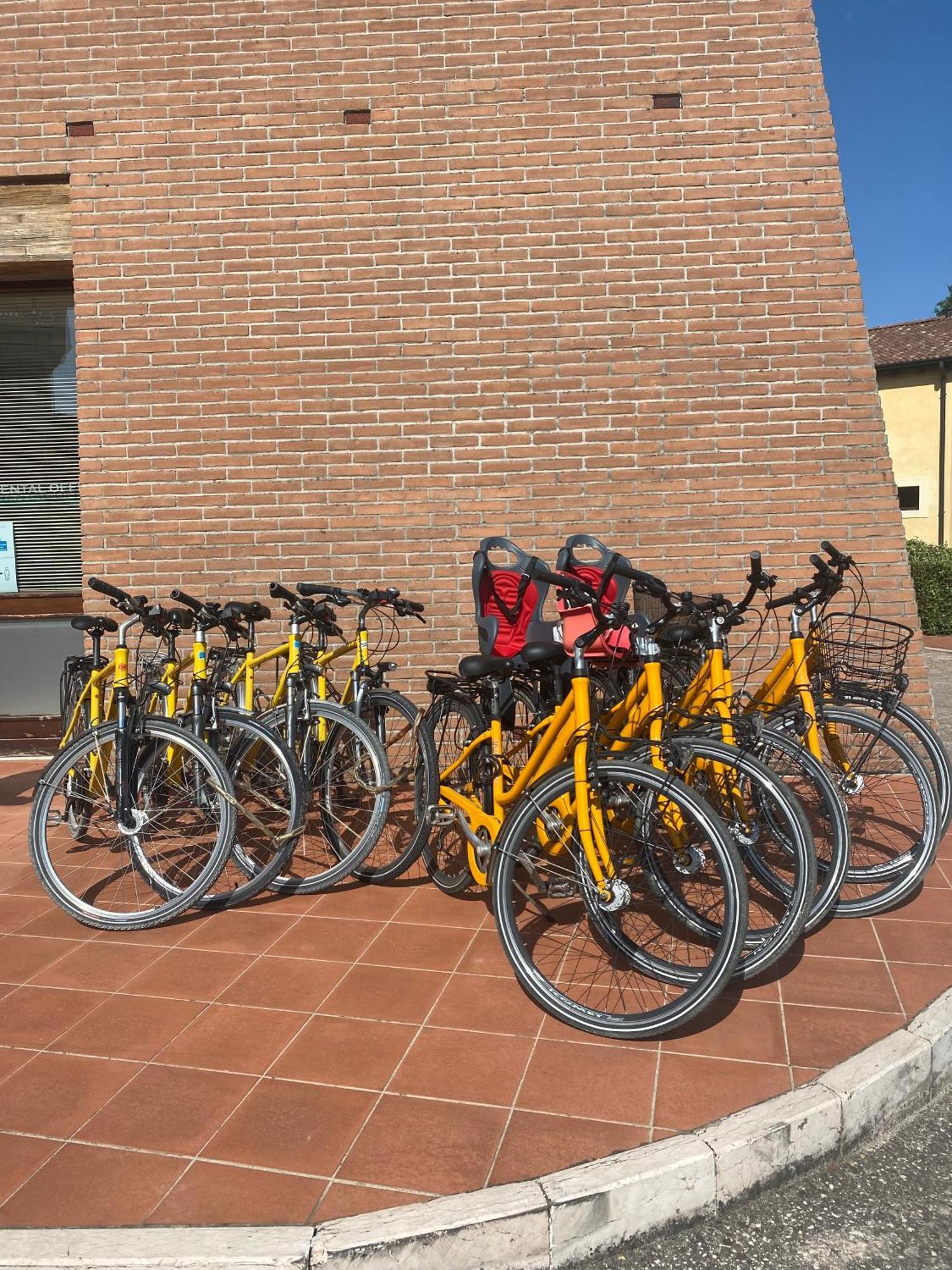 Garda Resort Village Peschiera del Garda Esterno foto